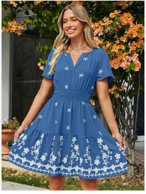 Simple Blue Short-Sleeve Embroidered Tiered Mini‎ Dress